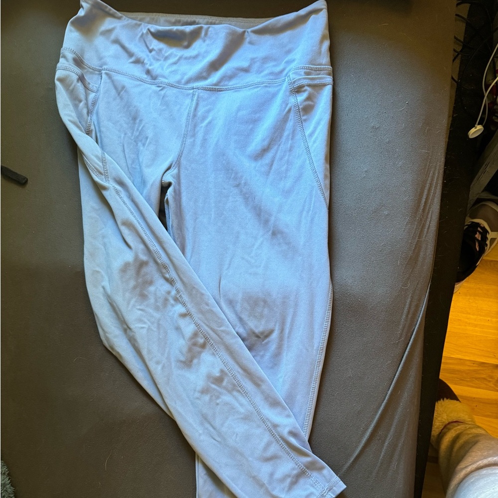 Blue Danskin leggings with pockets
